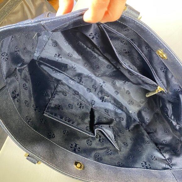 Tory Burch Large Roslyn Navy tote - Picture 5 of 6